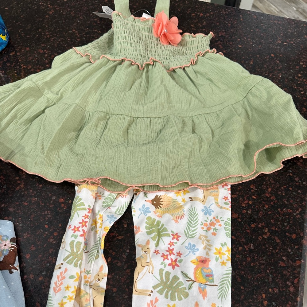 2 outfits little girl